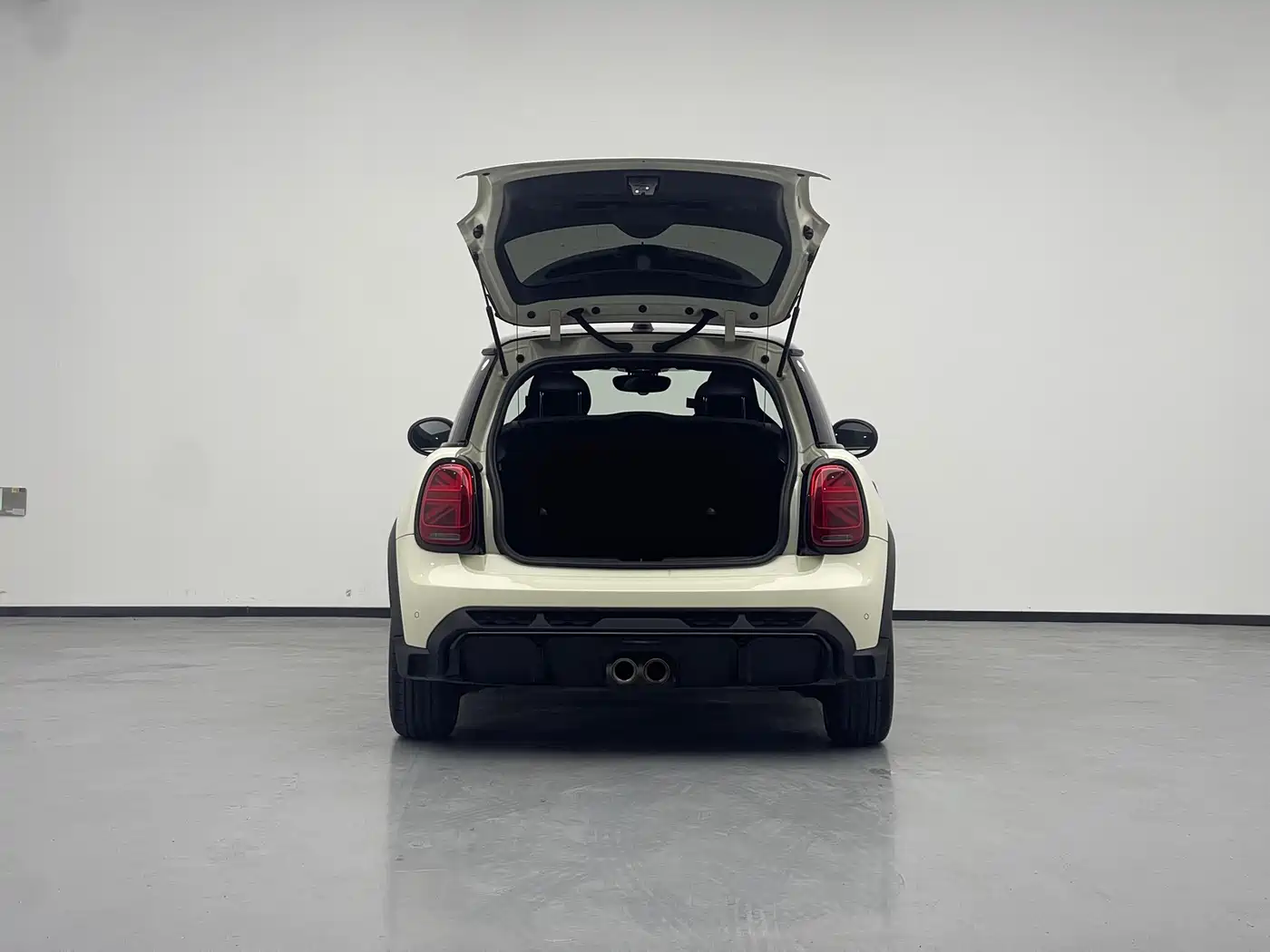 MINI JCW 2022 2023 2.0T JOHN COOPER WORKS Pat Moss Tribute Edition