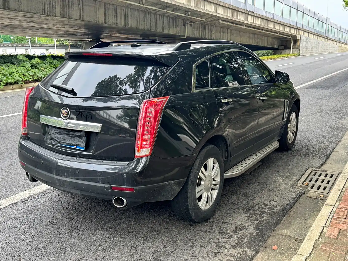 Фото 17 - Cadillac SRX