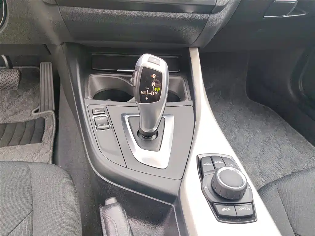 BMW 1 Series (Import) 2013 Facelift 116i Leading Model фото 7