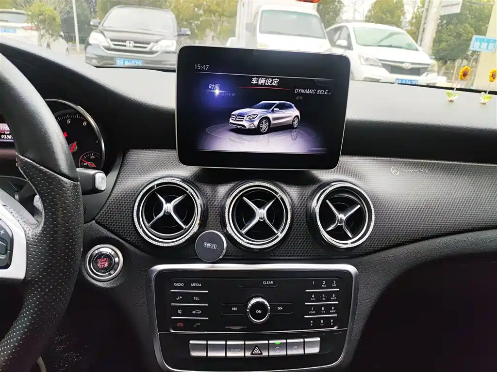 Mercedes-Benz GLA 2019 GLA 200 Dynamic фото 9