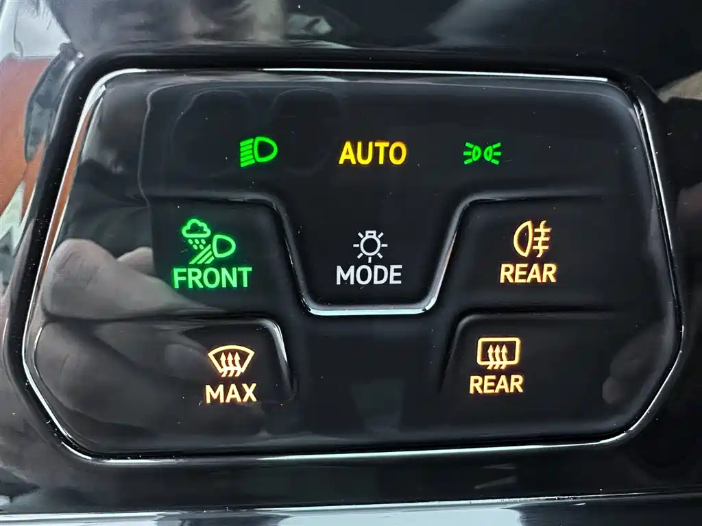 Volkswagen Golf 2021 280TSI DSG R-Line фото 18