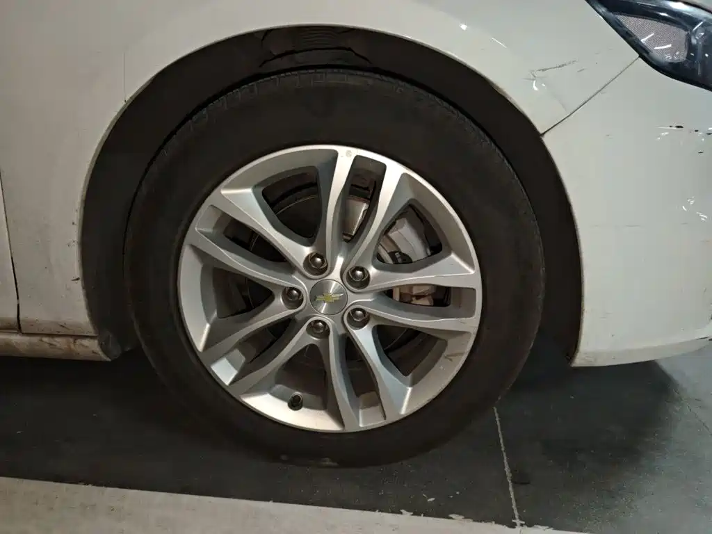 Фото 8 - Chevrolet Malibu XL