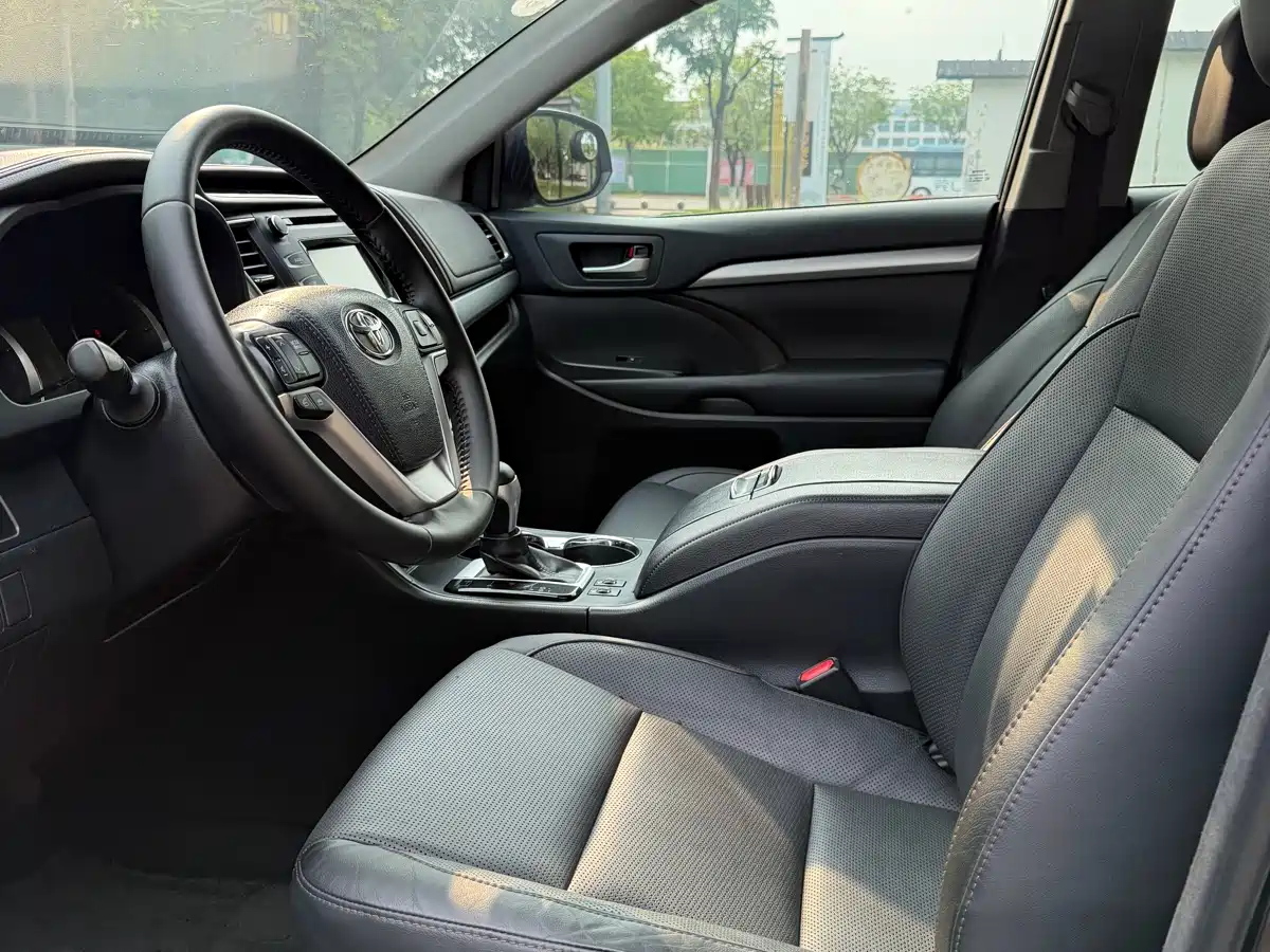 Toyota Highlander 2017 2.0T 4WD Premium 7-Seater фото 4