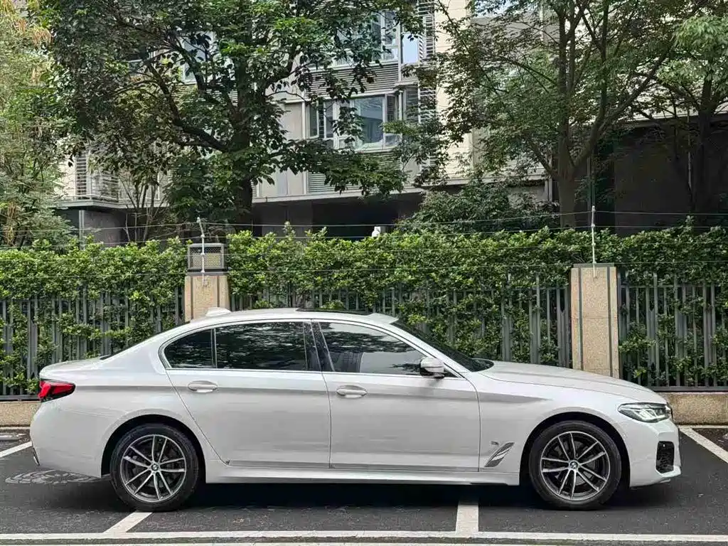 BMW 5 Series 2022 Facelift 525Li M Sport Package фото 4