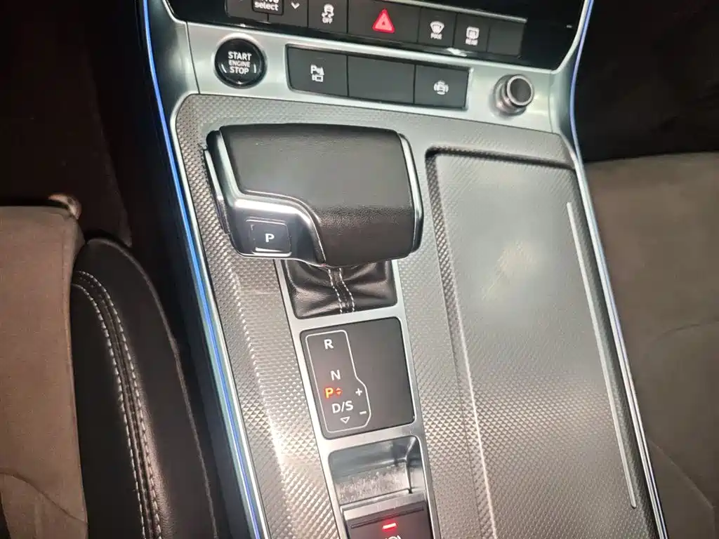 Audi A6L 2022 45 TFSI Premium Dynamic фото 10