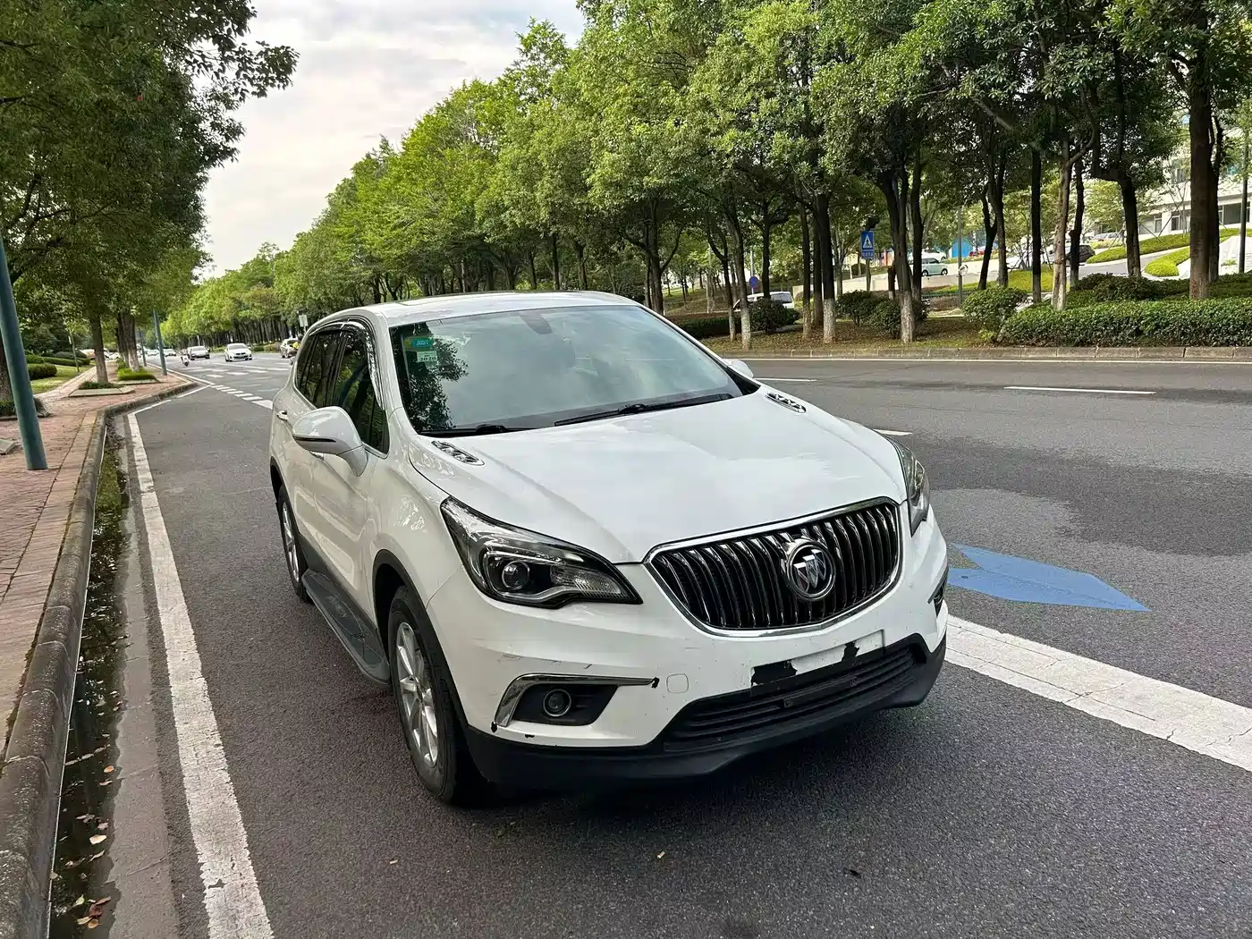 Фото 3 - Buick Envision Plus