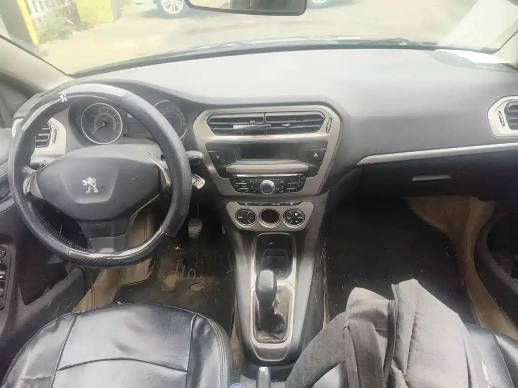 Peugeot 301 2014 2014 1.6L Manual Comfort Edition