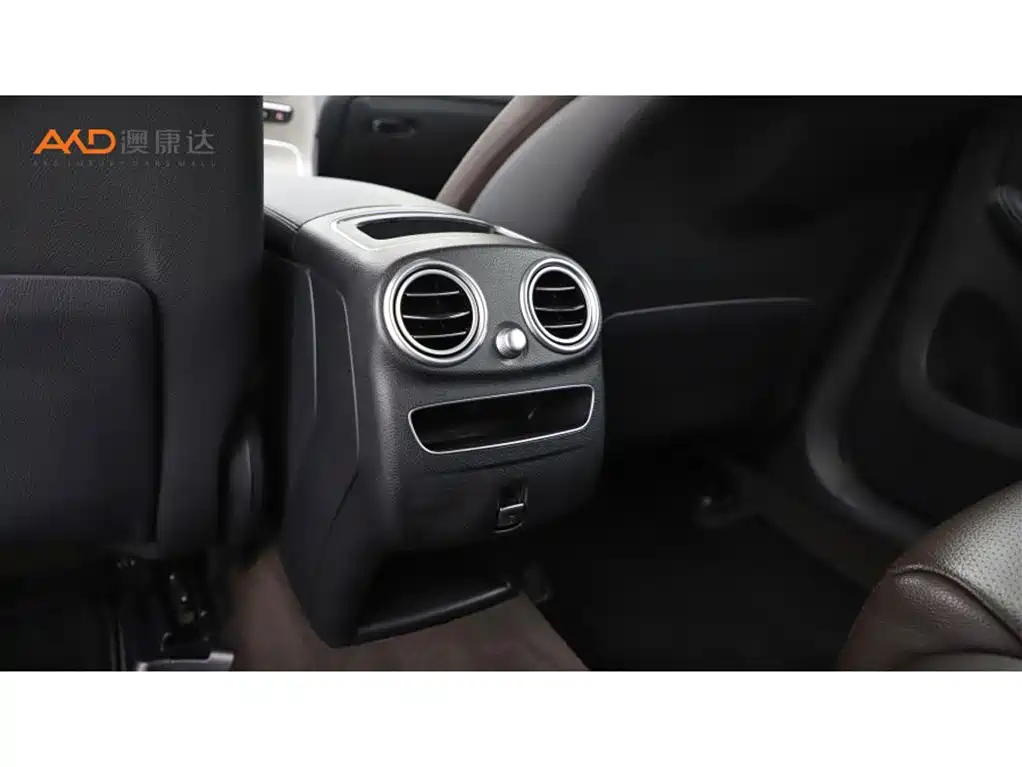 Mercedes-Benz GLC 2020 GLC 300 L 4MATIC Dynamic фото 9