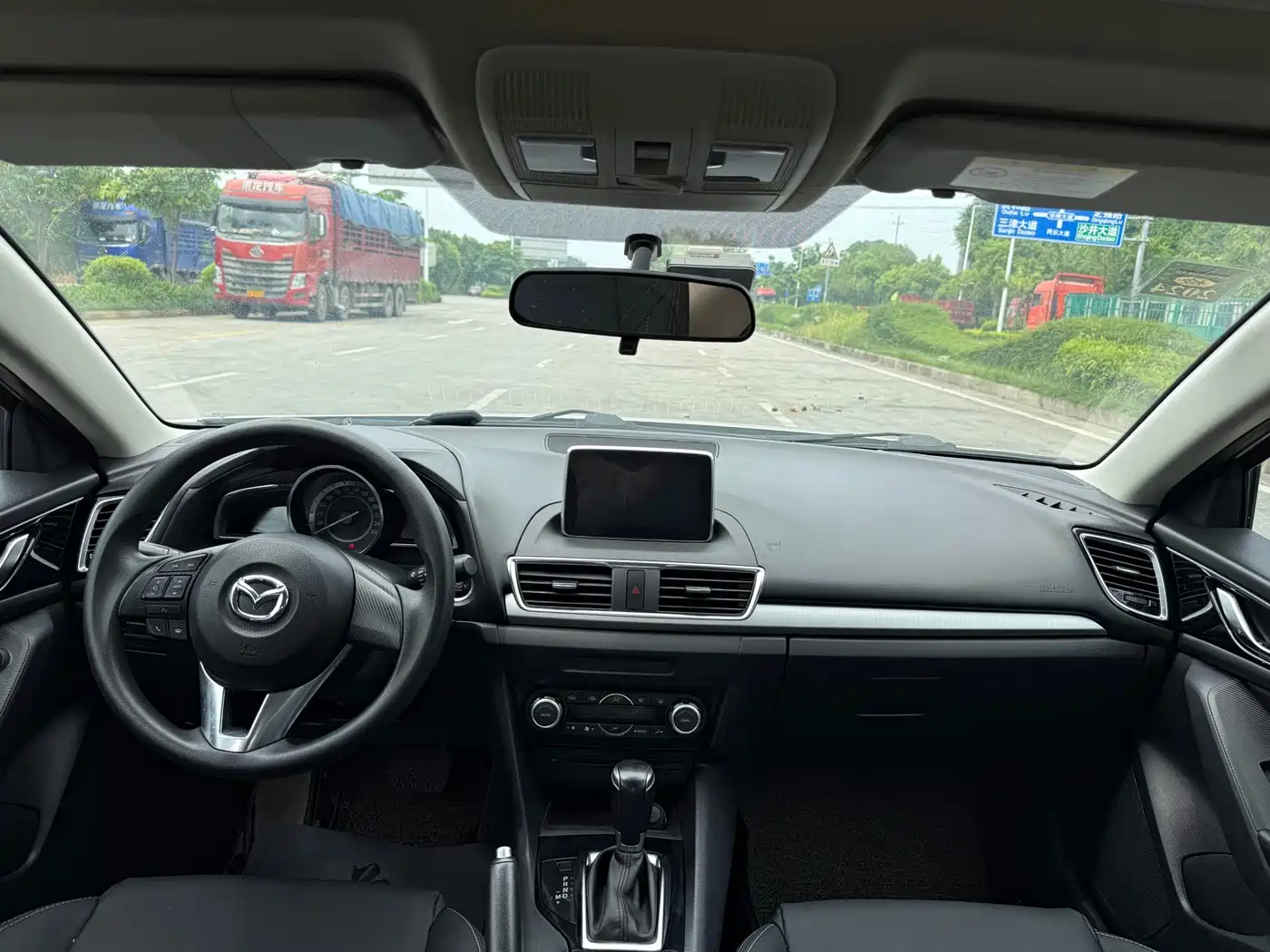 Mazda Mazda 3 2014 2014 Sedan 1.5L Automatic Luxury
