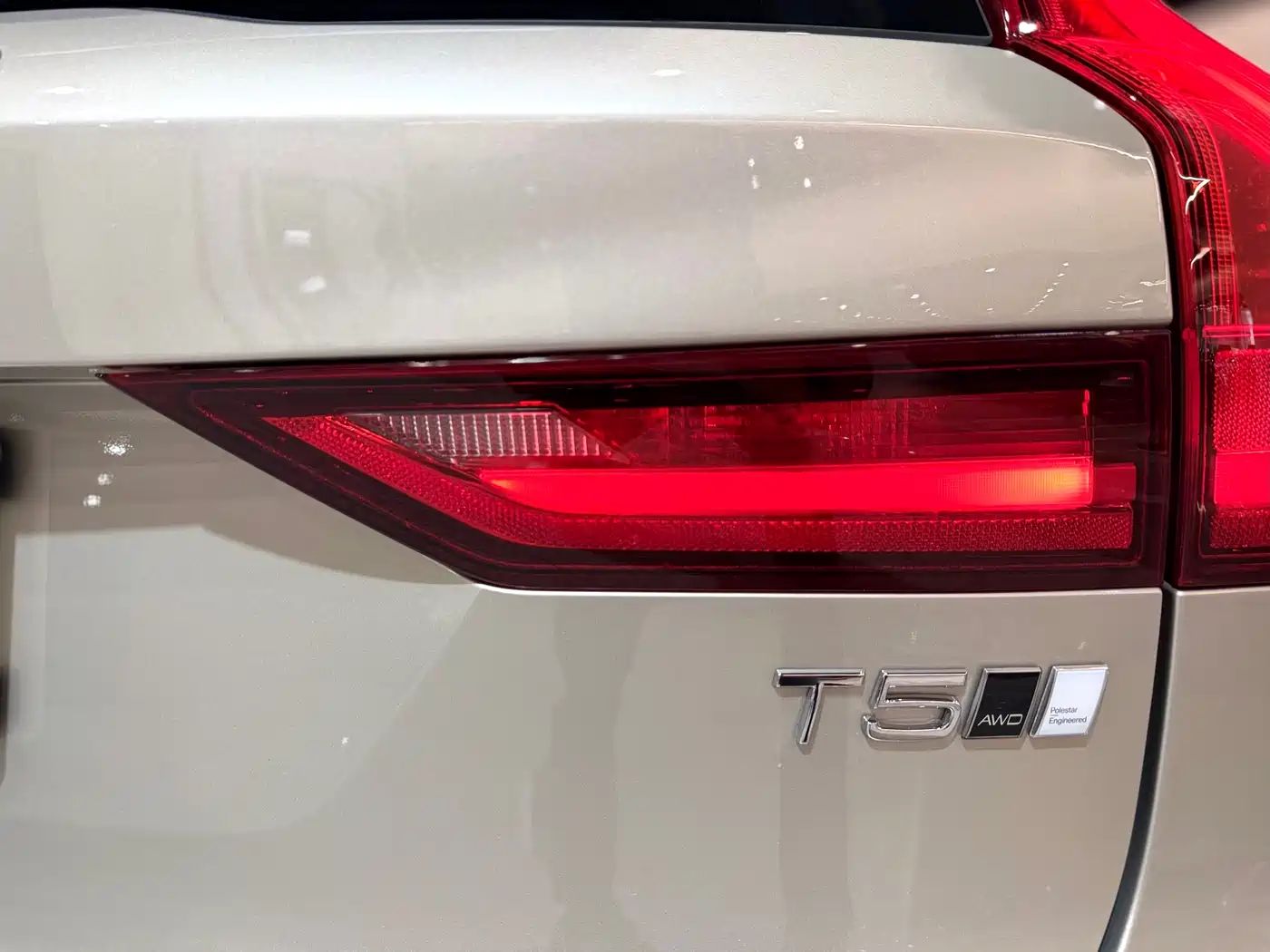 Volvo V90 2019 2019 Cross Country T5 AWD Wisdom Edition (China V)