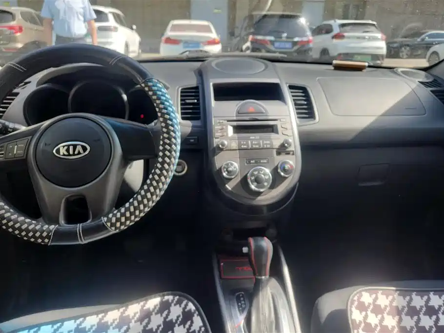 Kia Soul 2013 1.6L AT GL фото 13