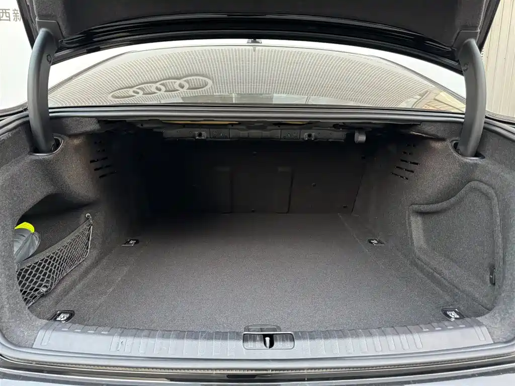 Audi A6L 2023 40 TFSI Luxury Elegance фото 18