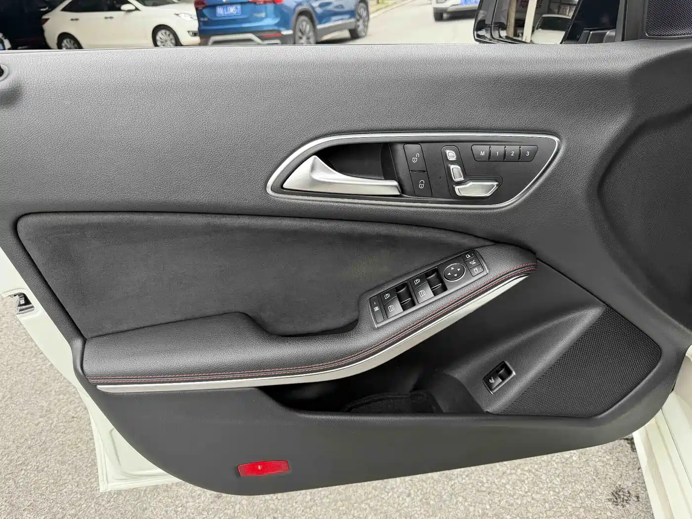 Mercedes-Benz CLA (Import) 2016 CLA 220 4MATIC фото 8