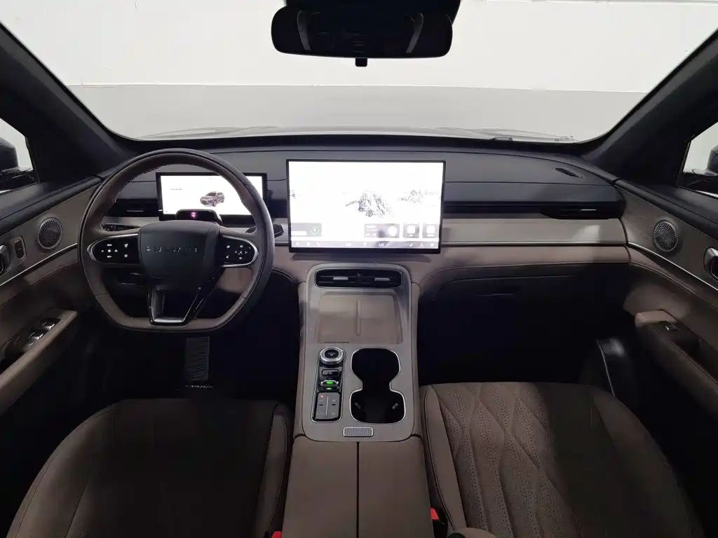 Chery Fengyun Fengyun T8 2025 2025 1.5T 130km Premium Edition 5-Seater