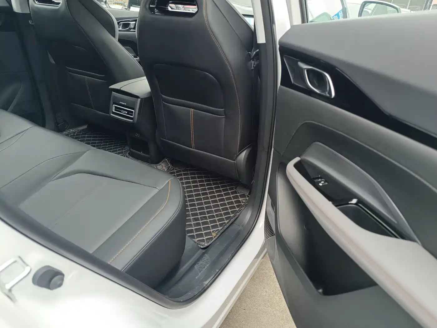 CHANGAN CHANGAN AUCHAN Z6