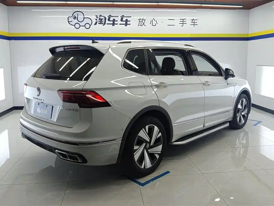 Volkswagen Tiguan L 2023 Facelift 330TSI Auto FWD R-Line Premium фото 3