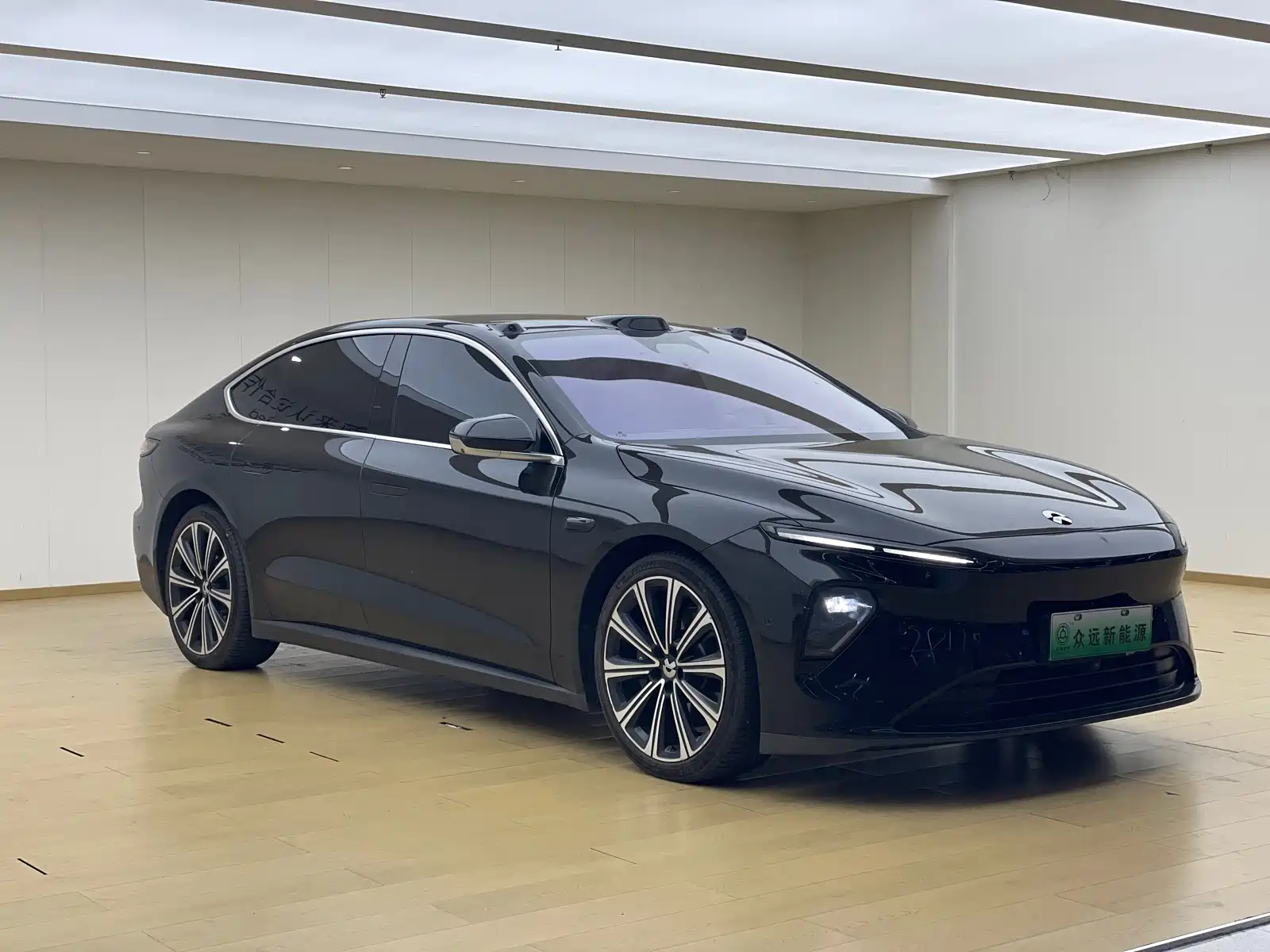 Фото 4 - NIO ET7