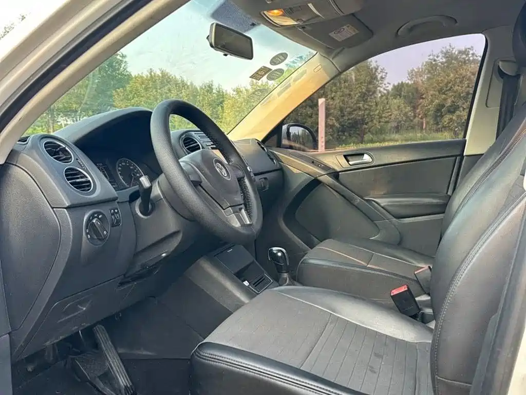 Фото 8 - Volkswagen Tiguan