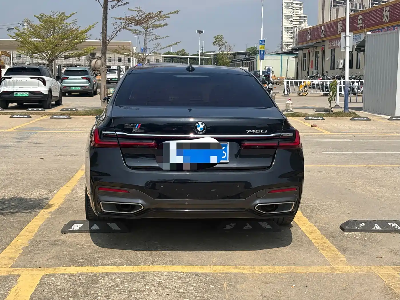 BMW 7 Series 2019 Facelift 740Li Exclusive M Sport Package фото 5