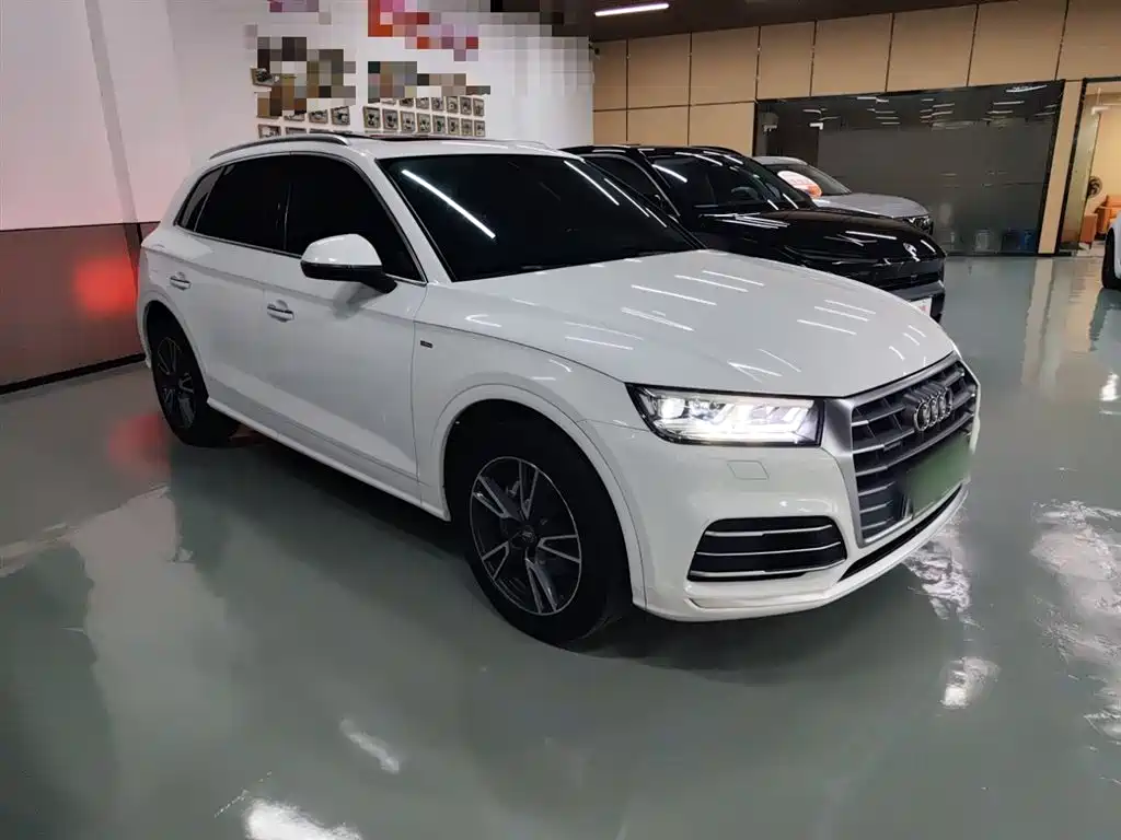 Audi Q5L 2020 40 TFSI Prestige Fashion фото 4