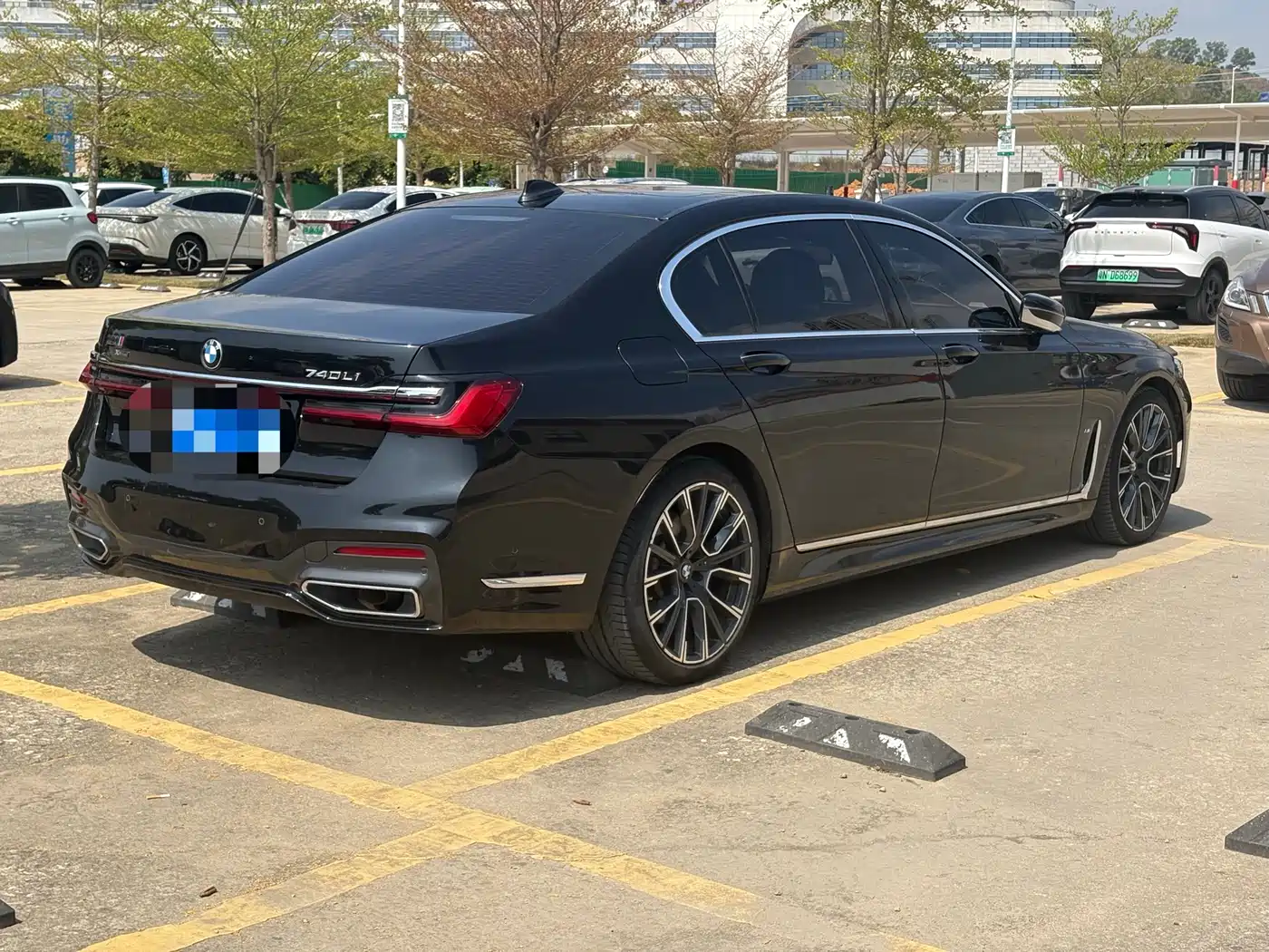 BMW 7 Series 2019 Facelift 740Li Exclusive M Sport Package фото 4