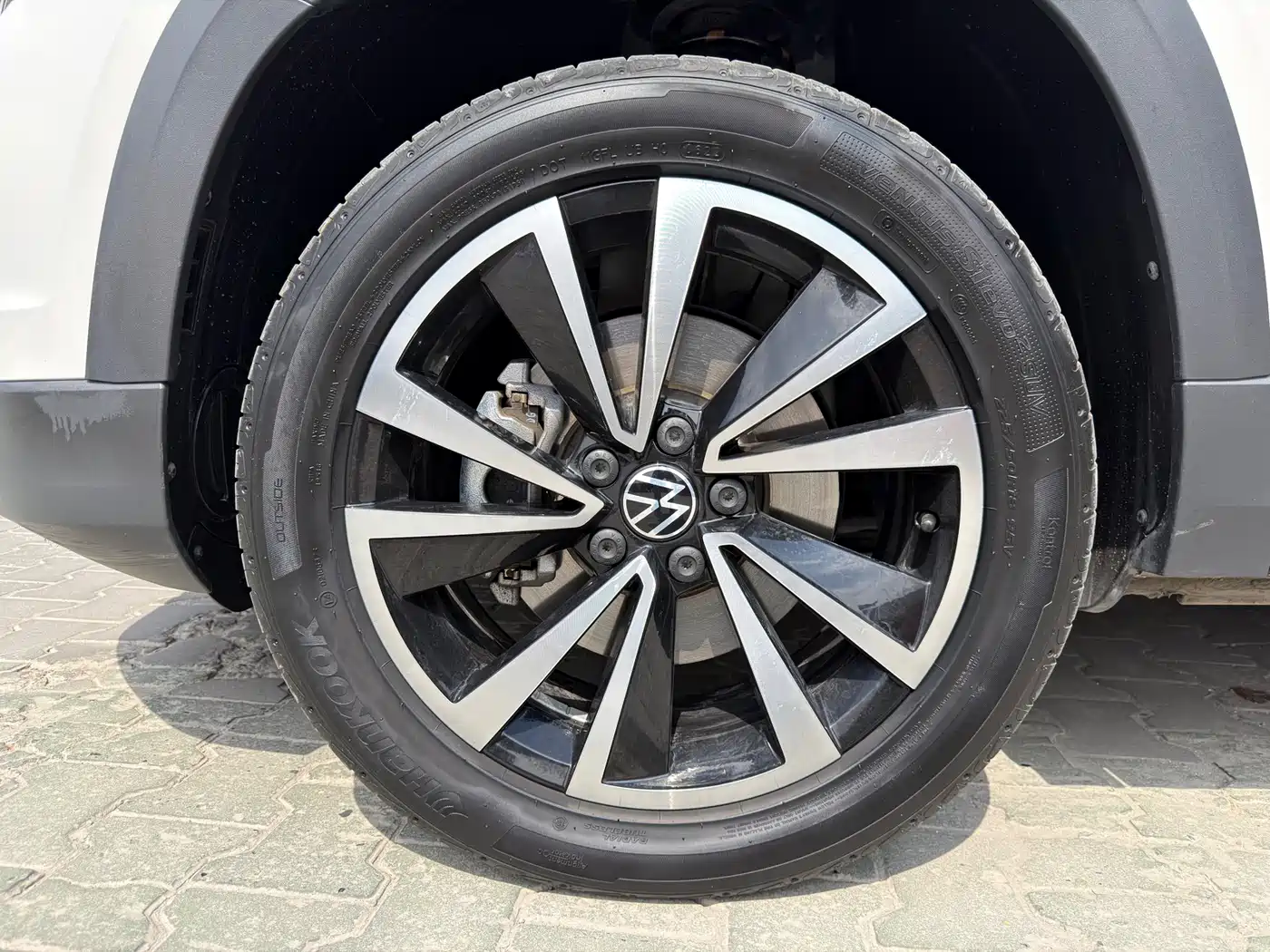 Volkswagen Tharu 2022 280TSI FWD Luxury Edition фото 12