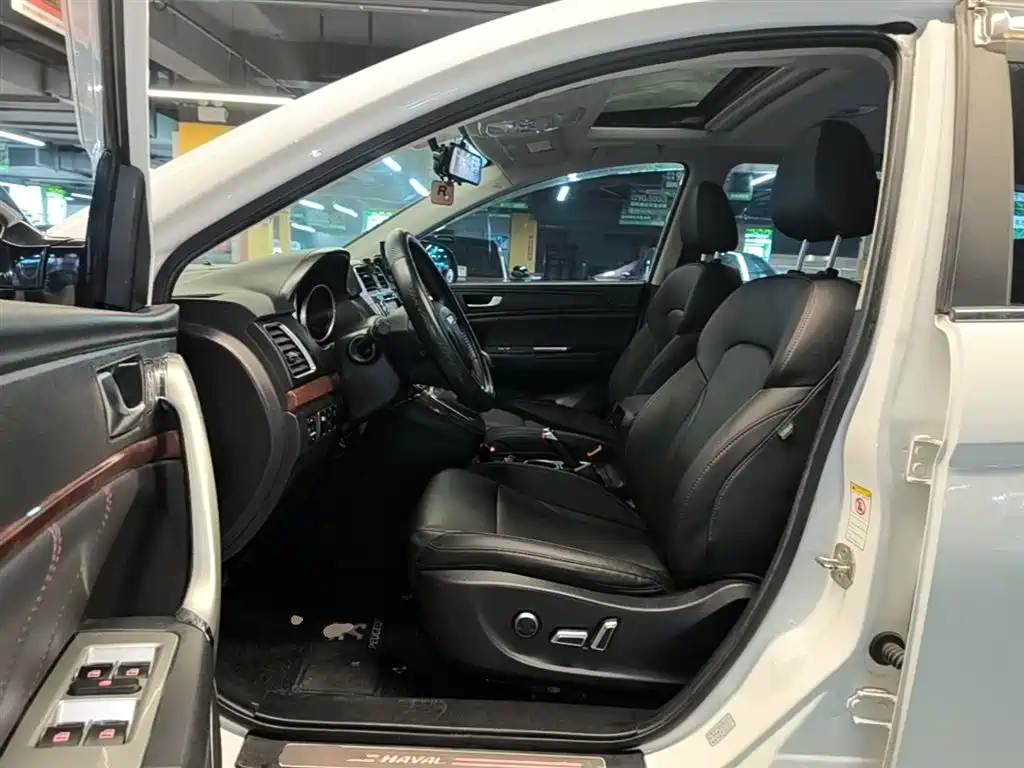 Haval H6 2015 Facelift Sport Edition 1.5T Manual 2WD Elite фото 12