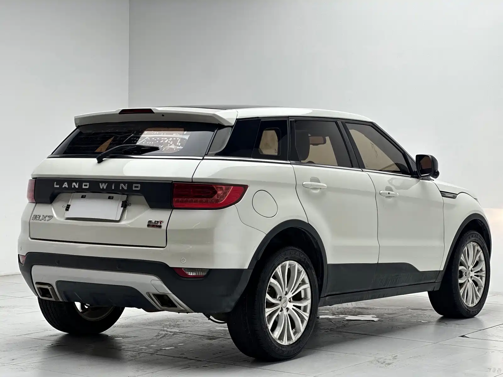 Фото 9 - Landwind X7