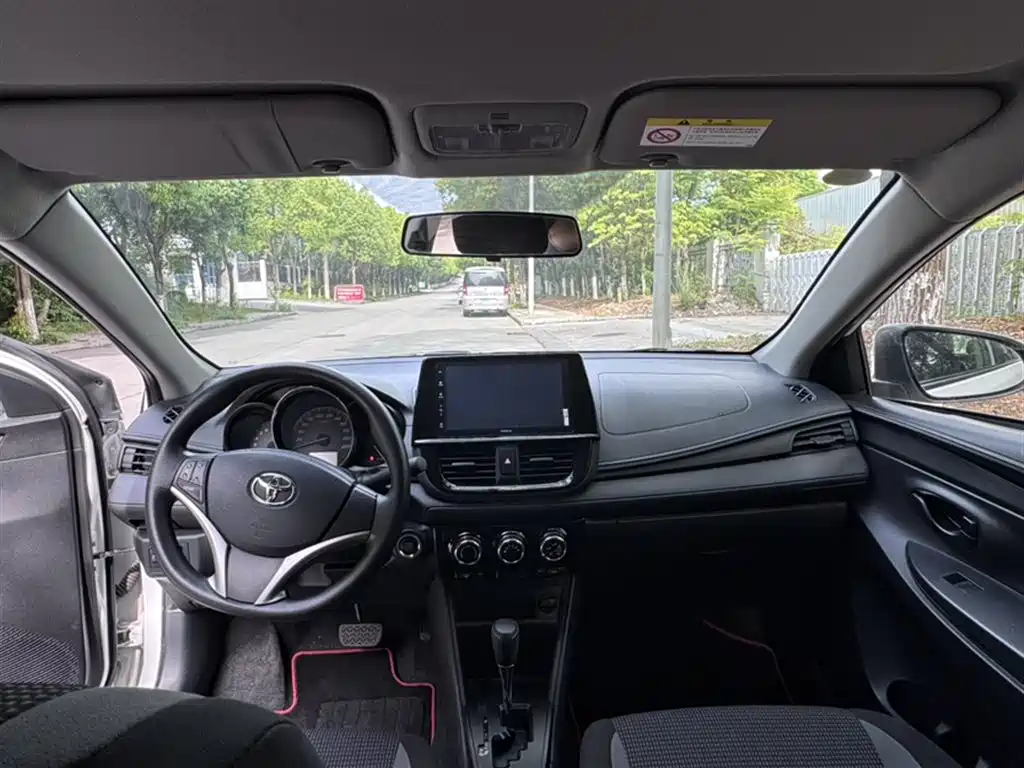 Toyota Vios 2022 1.5L 20th Anniversary Edition фото 9