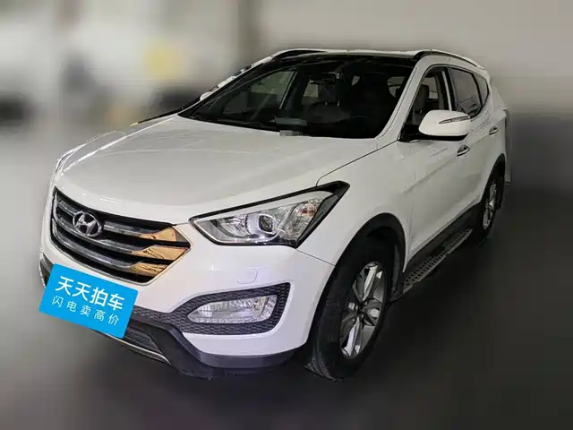 Hyundai Santa Fe 2013 Facelift 2.4L Automatic 4WD Premium — фото 1