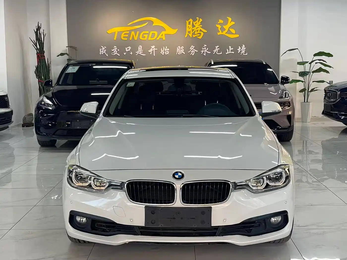 BMW 3 Series 2017 318i Fashion фото 2