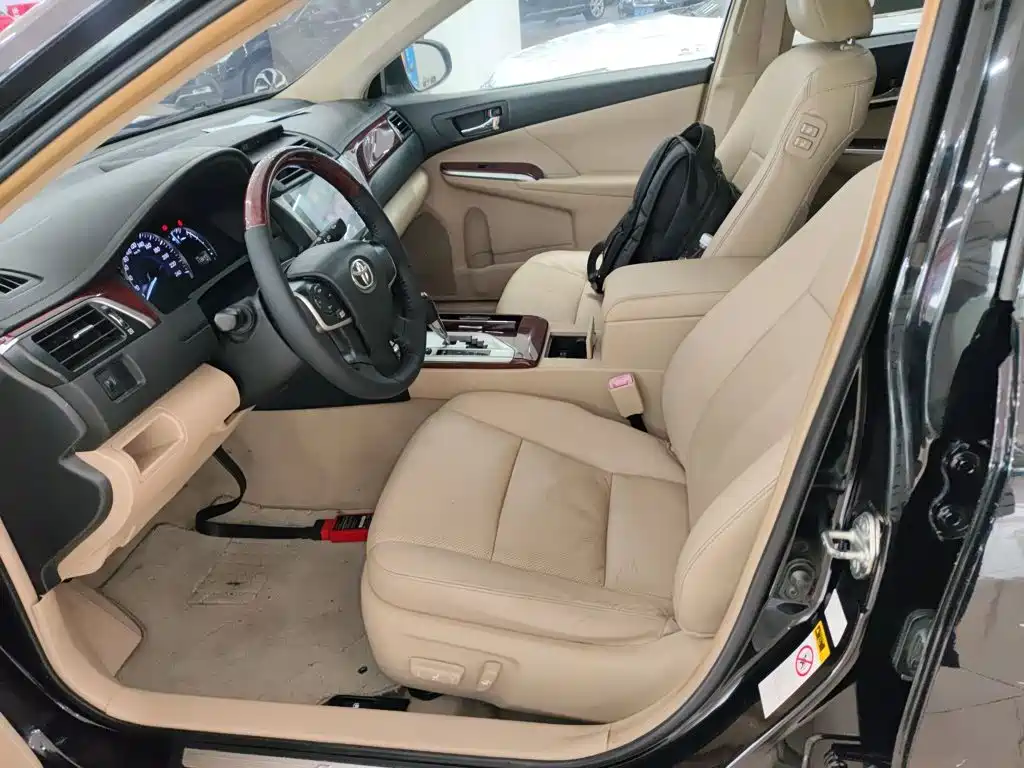 Toyota Camry 2014 2013 2.0G Comfort