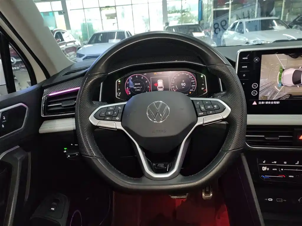 Volkswagen Tiguan L 2024 330TSI Automatic 2WD R-Line Premium Enjoyment Edition фото 7