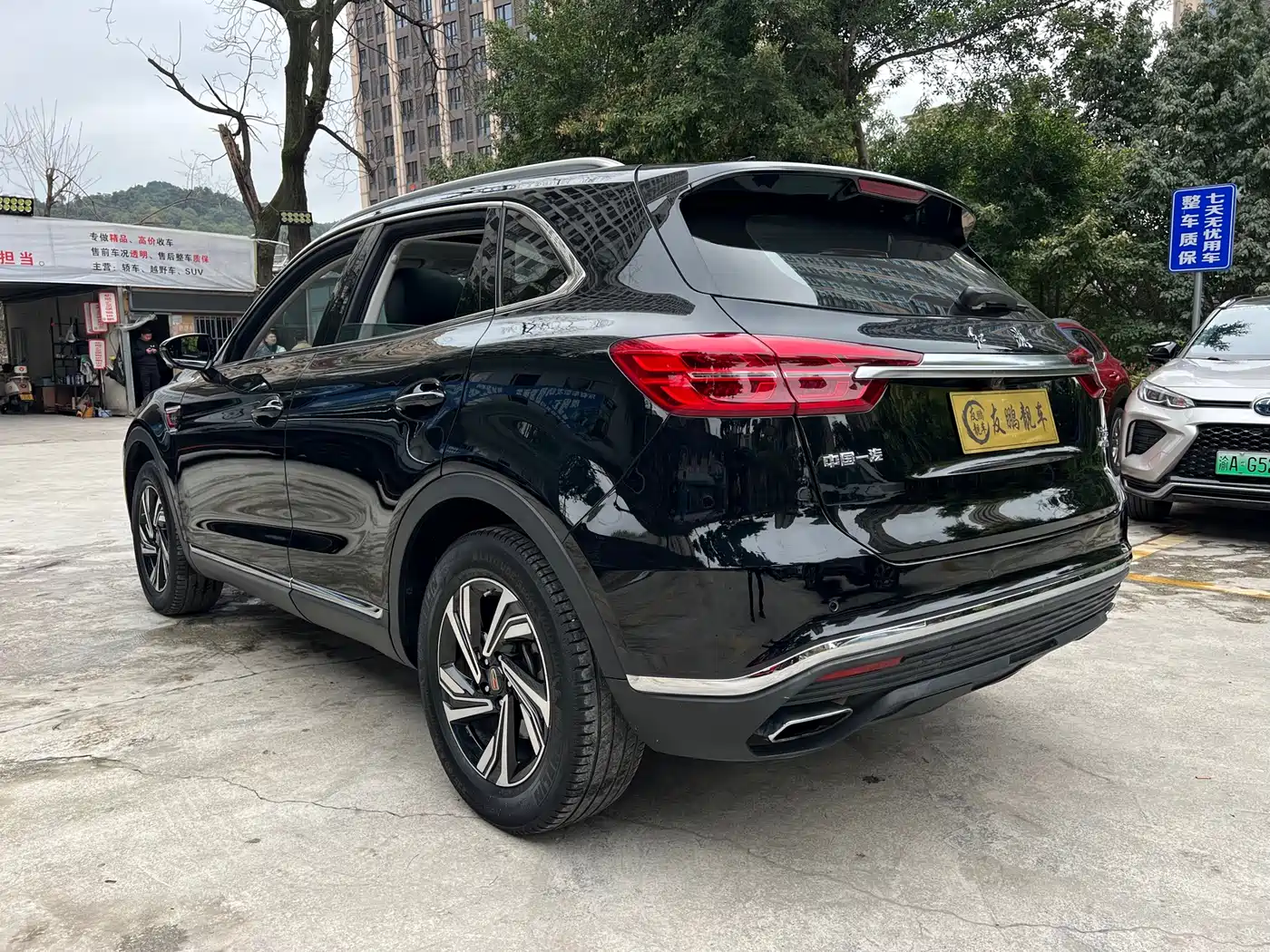 Hongqi HS5 2022 Facelift 2.0T Smart Flag Enjoyment Edition фото 21