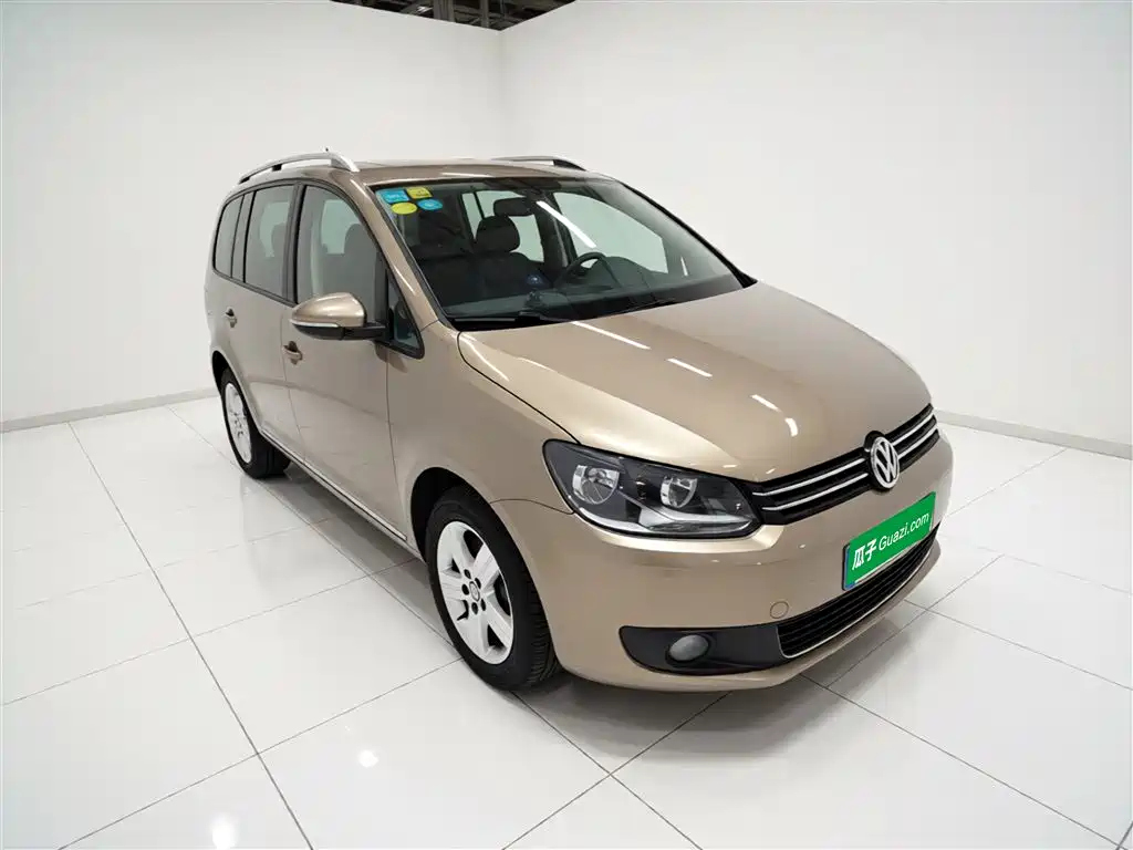 Volkswagen Touran 2015 1.4T DSG Comfort Edition 5-seater фото 21
