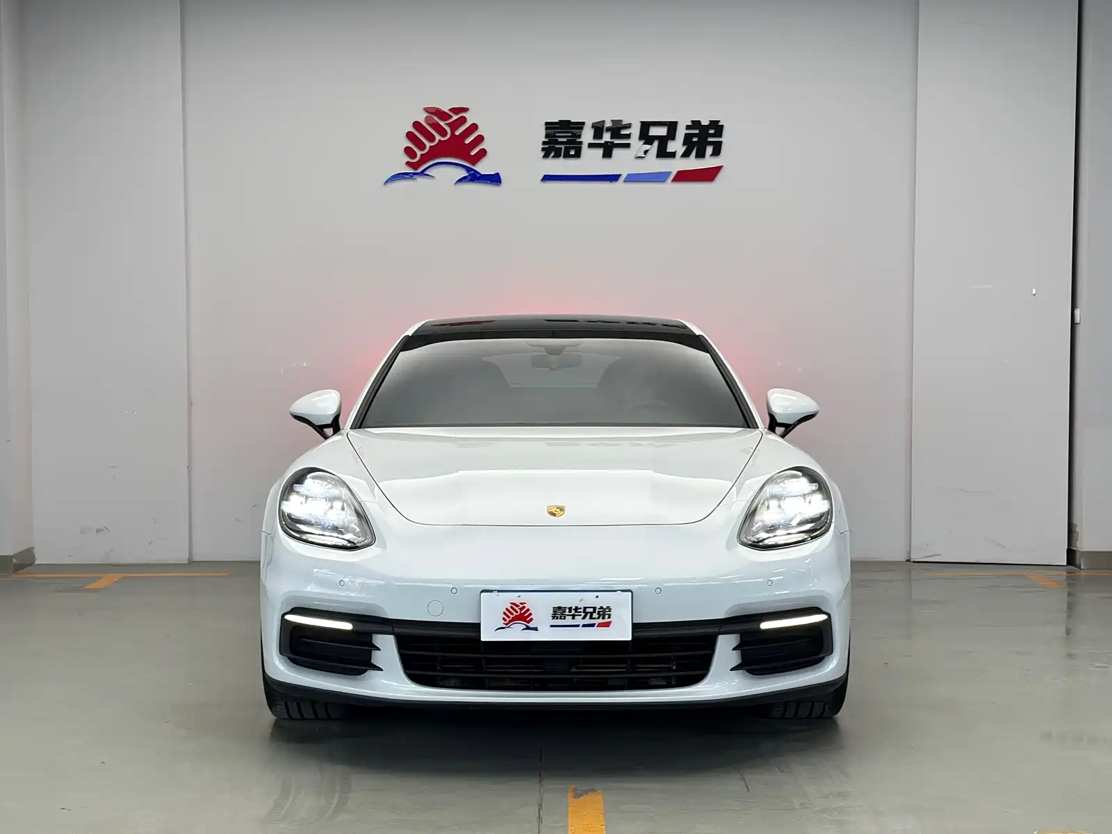 Фото 5 - Porsche Panamera