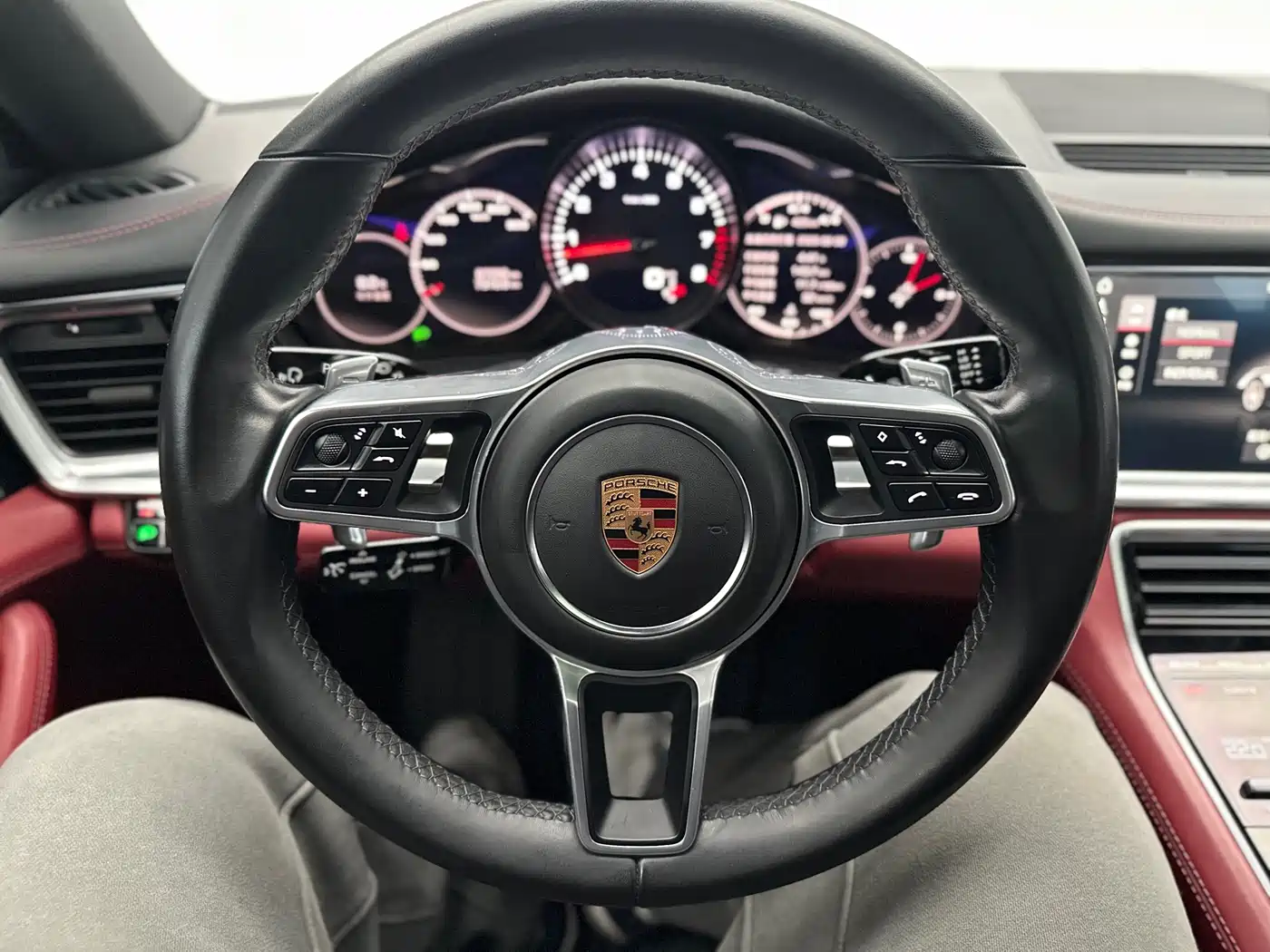Porsche Panamera 2017 Panamera 3.0T фото 27