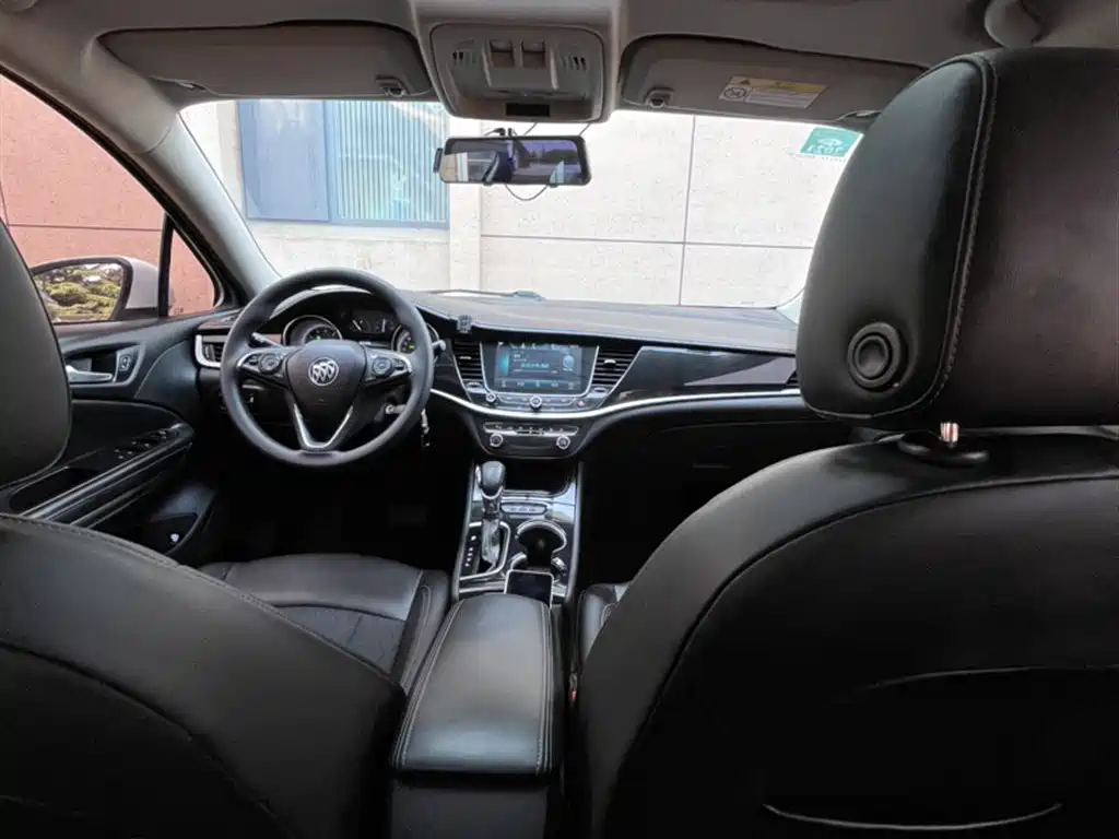 Buick Verano 2017 Sedan 20T DCT Leading фото 16