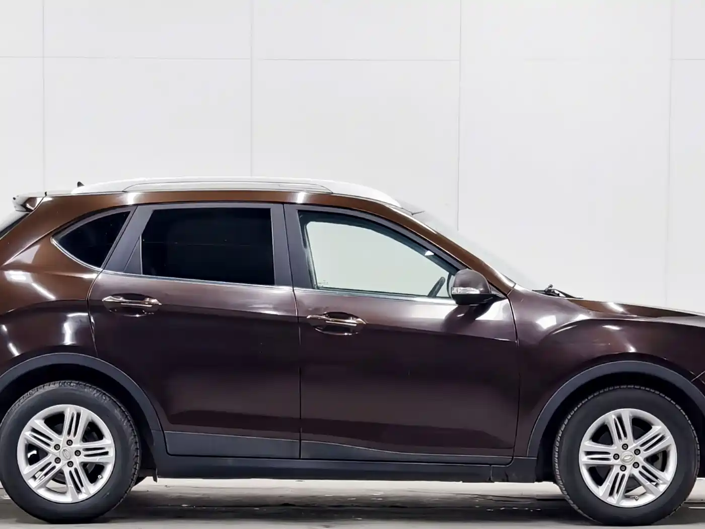 GAC Trumpchi Trumpchi GS5 2014 2.0L Auto 2WD Anniversary Value Edition фото 8