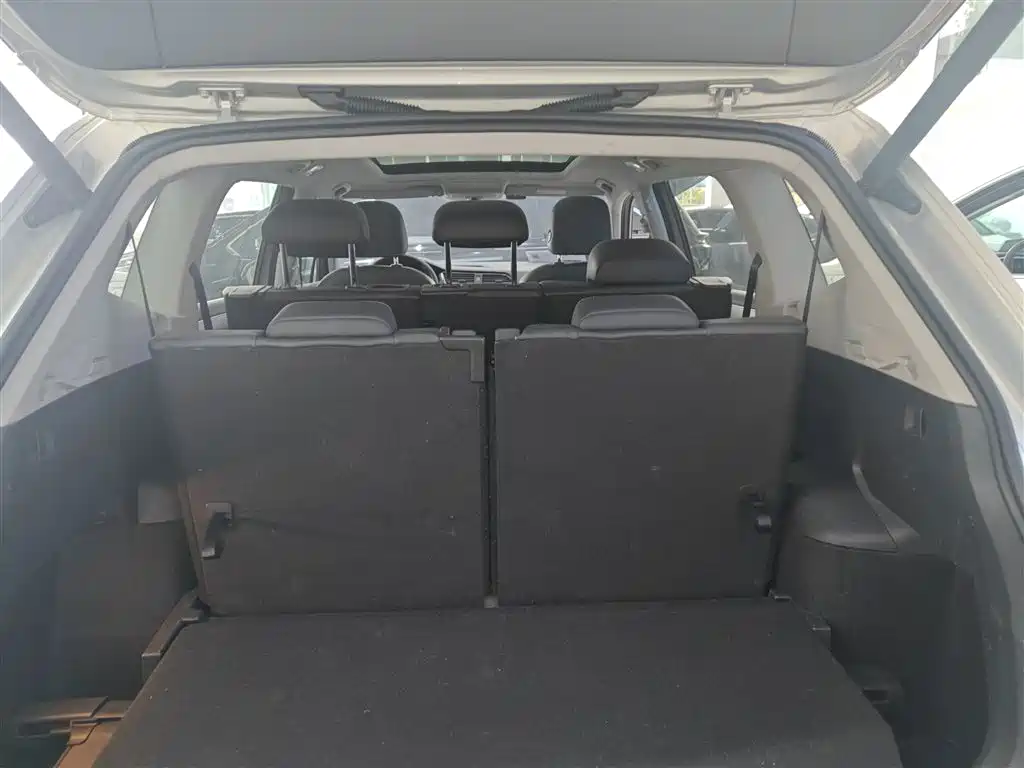 Volkswagen Tiguan L 2019 380TSI Automatic 4WD Intelligent Luxury 7-seater China VI фото 19