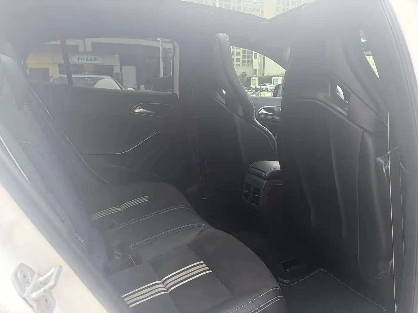 Mercedes-Benz GLA 2018 GLA 200 Polar Limited Edition фото 8