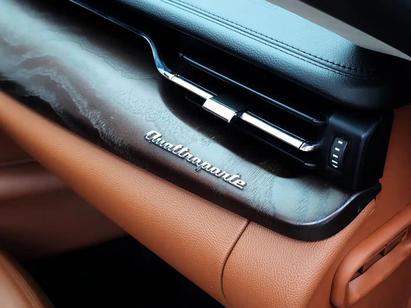 Maserati Quattroporte 2018 3.0T Standard Edition фото 20