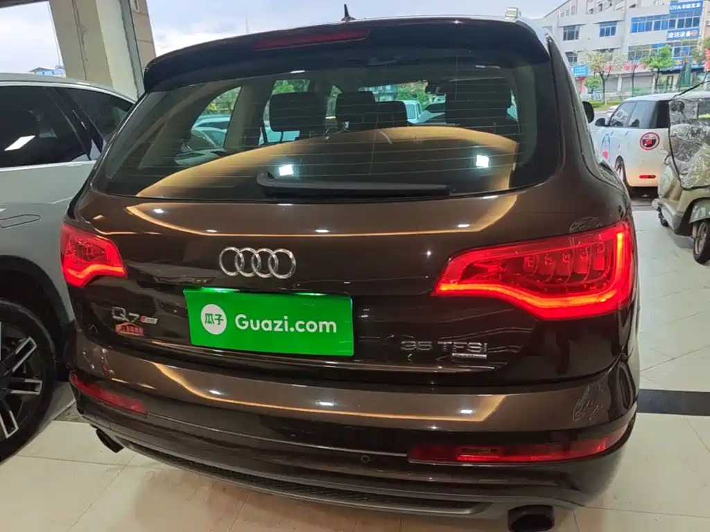 Фото 6 - Audi Q7