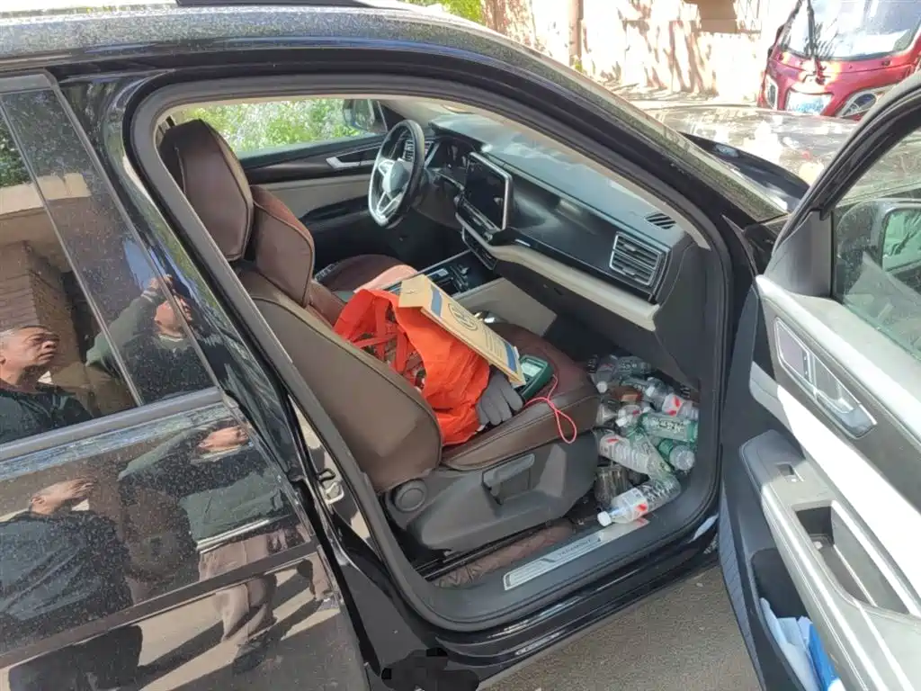VOLKSWAGEN TOURANG