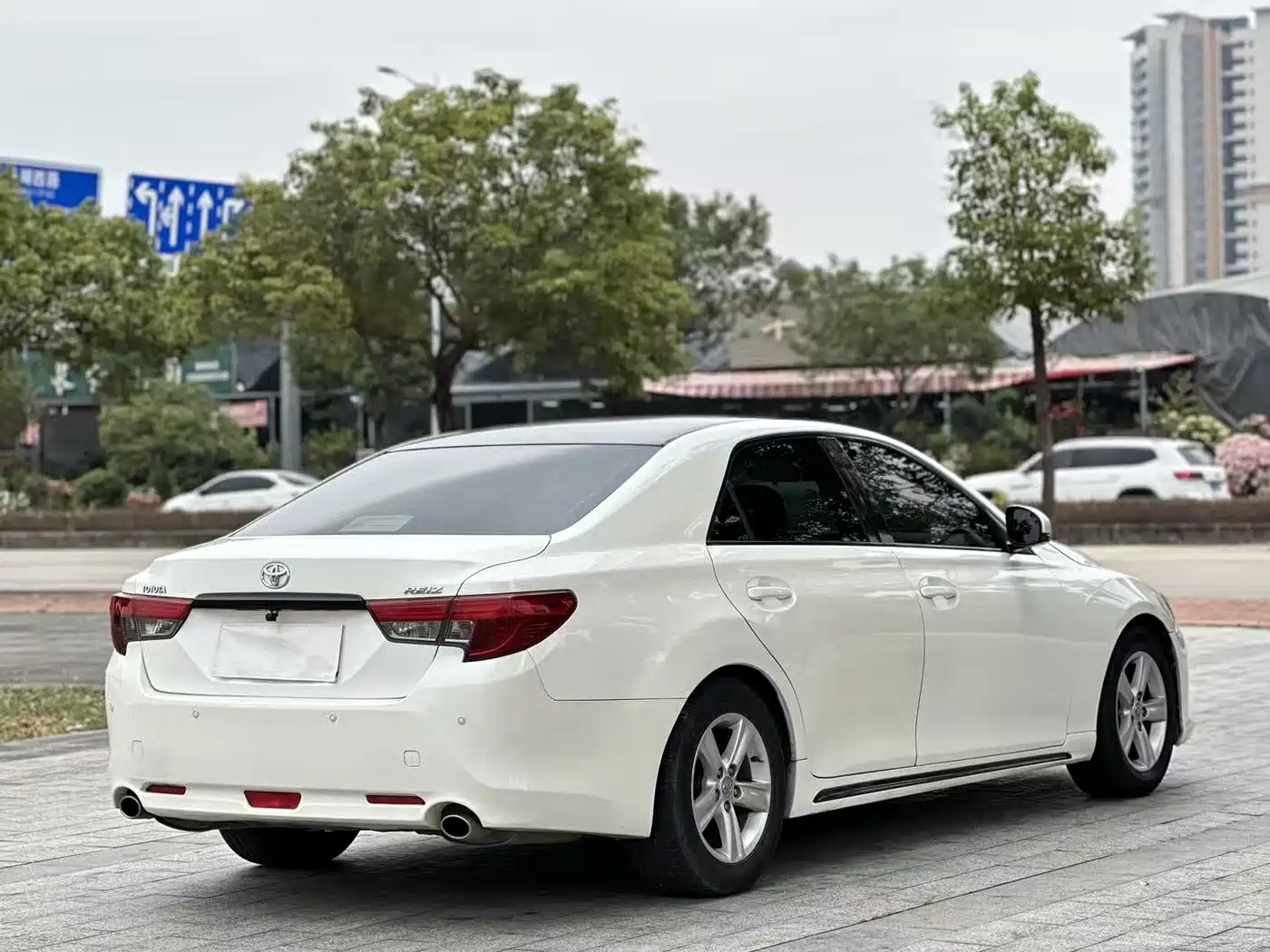 Toyota Reiz 2013 2.5S Elite Edition фото 7
