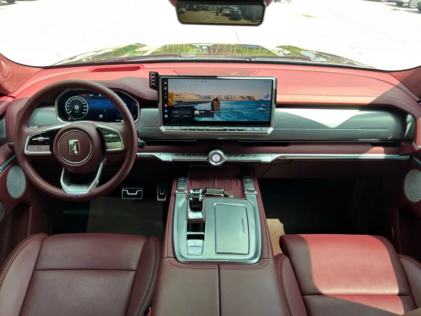 TANK TANK 700 NEW ENERGY