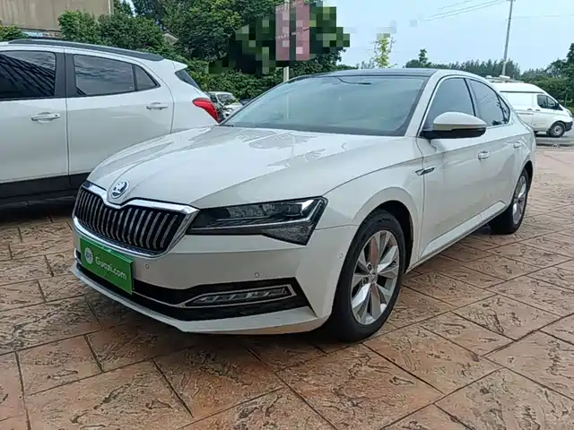 Škoda Superb 2020