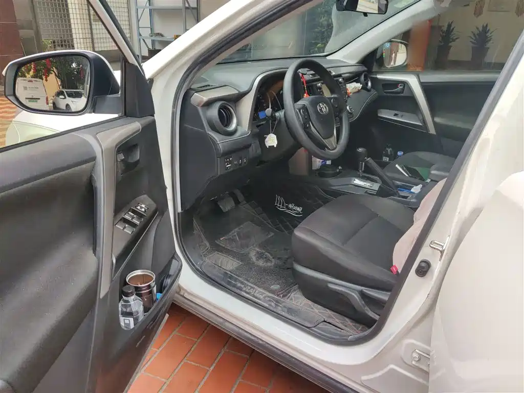 Toyota RAV4 Rongfang 2019 2.0L CVT 2WD Trend Edition China VI фото 14