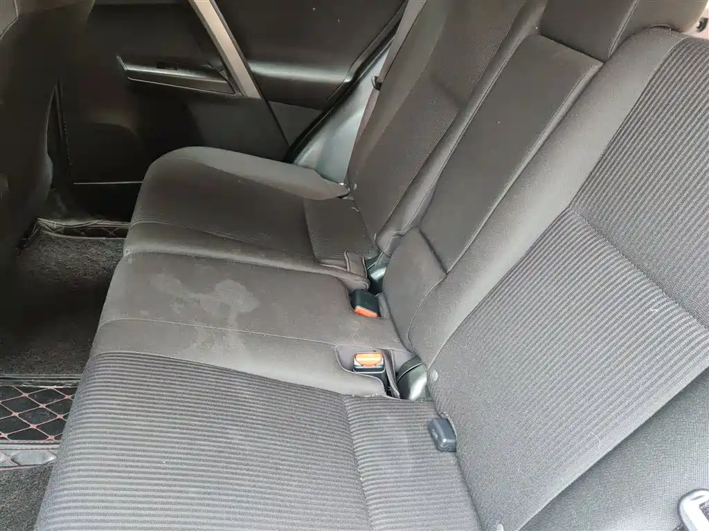 Toyota RAV4 Rongfang 2019 2.0L CVT 2WD Trend Edition China VI фото 15