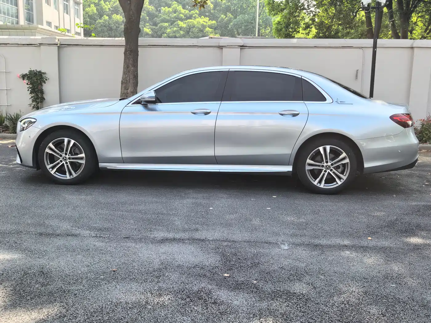 Mercedes-Benz E-Class 2022 E 260 L Sport фото 6